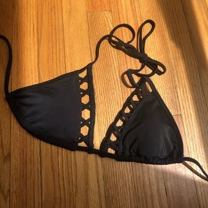Cut out Victoria’s Secret black bikini top